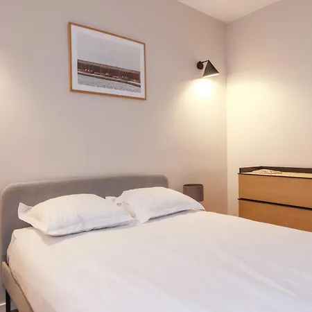 Spacious Flat 5p - 3bdr With Balcony Billancourt *