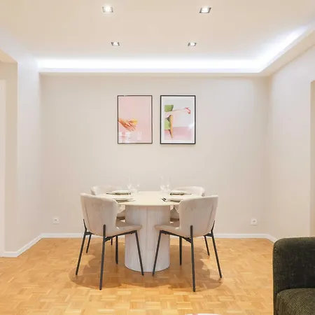 Spacious Flat 5p - 3bdr With Balcony Billancourt Appartement